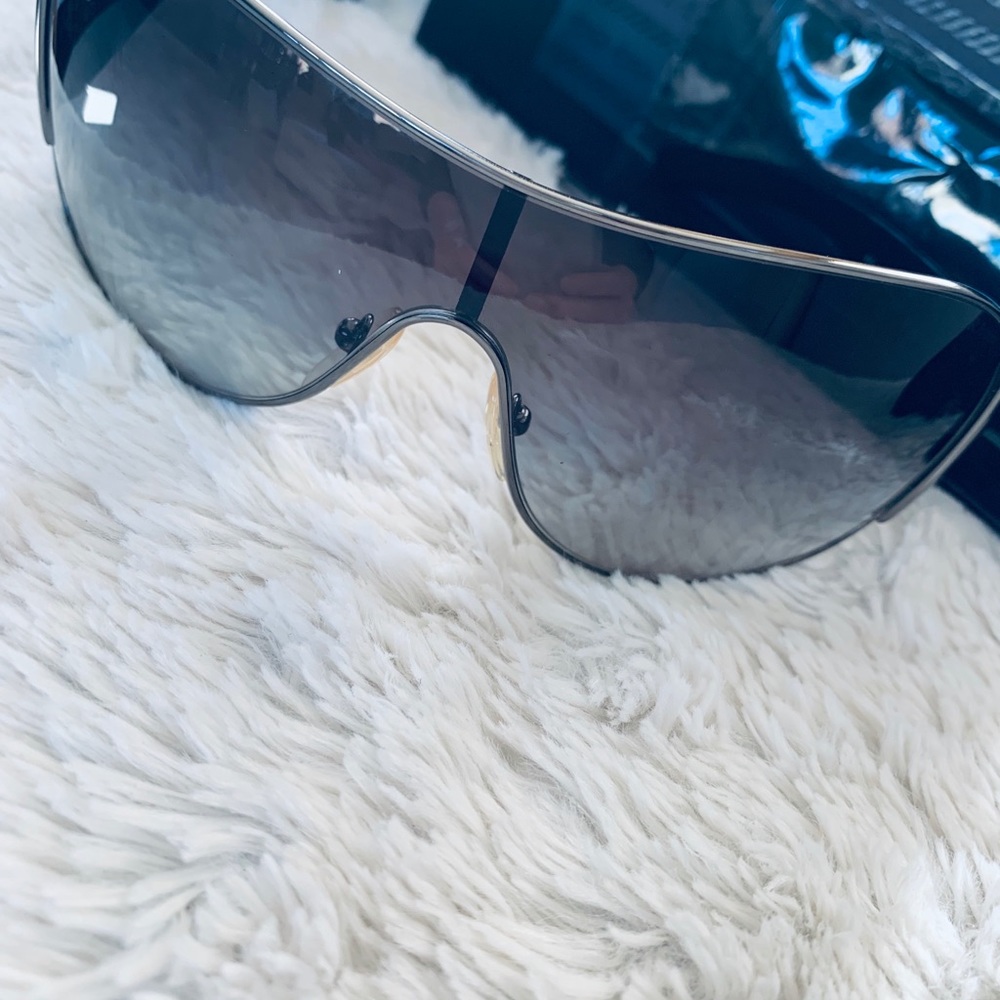 Prada Sunglasses - Picture 4 of 5
